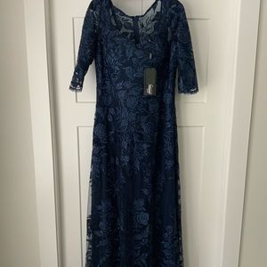 Formal La Femme Navy full length gown - NEW